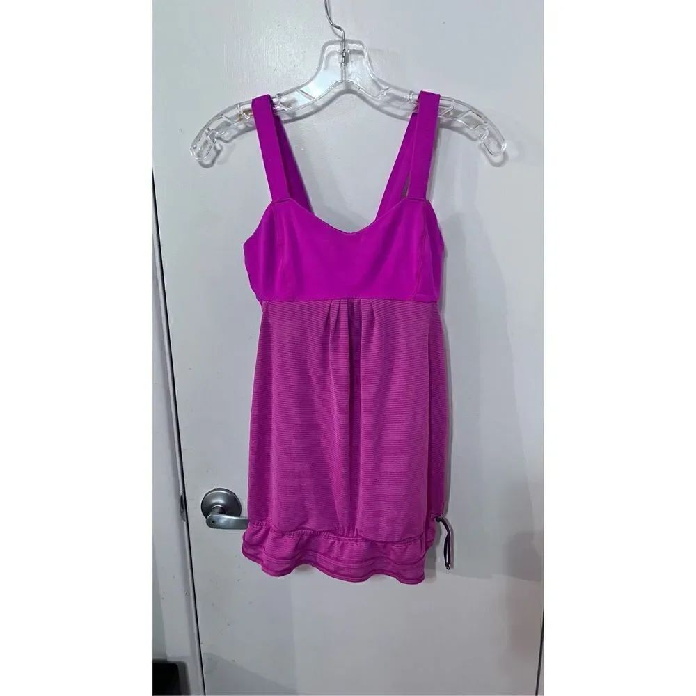 Lululemon Women's Athletic Padded Sleeveless Flouncy Hem Tunic Purple Top Size S